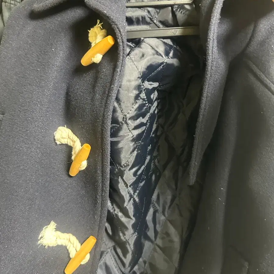 코트 떡볶이 단추 네이비