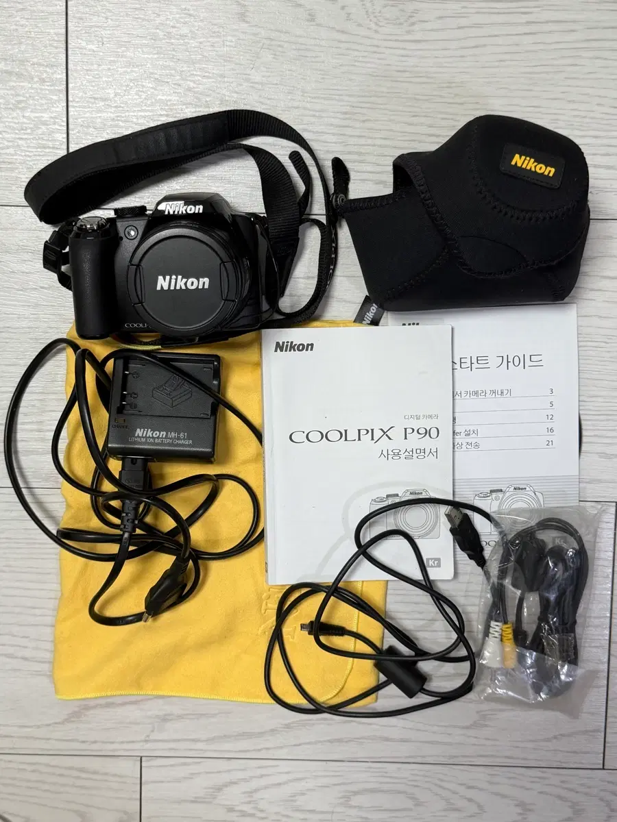 니콘 쿨픽스 P90 카메라 (박스급 풀구성)