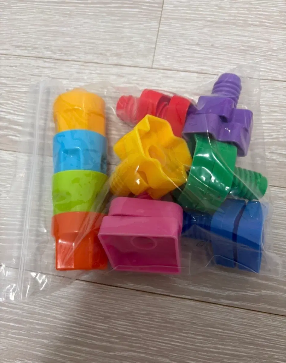 스쿨지 볼트너트 블록 컵쌓기
