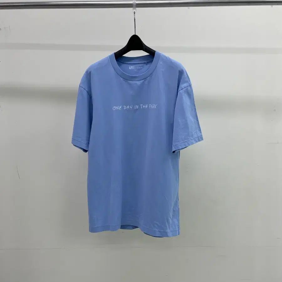 [유니클로] UT 2023SS 오버사이즈 티셔츠 블루 (66추천)