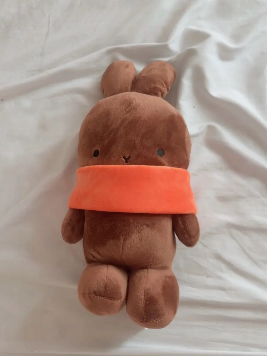 부토 토끼 인형 주황 목도리