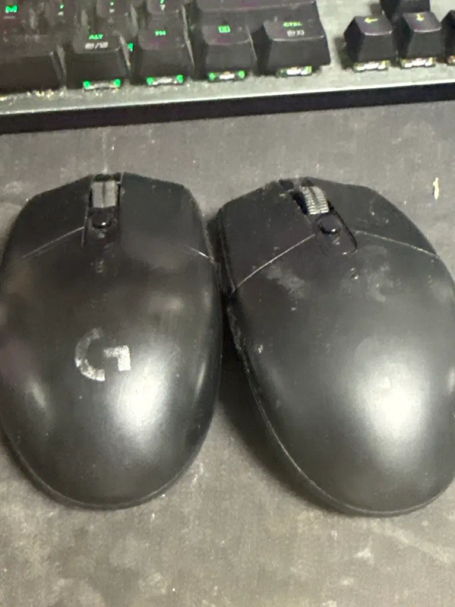로지텍 G304 마우스 부품용 떨이