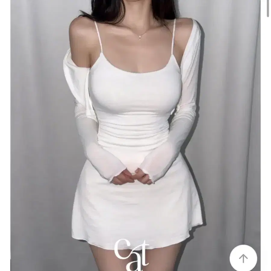 (새상품) 볼레로 크롭 가디건 화이트