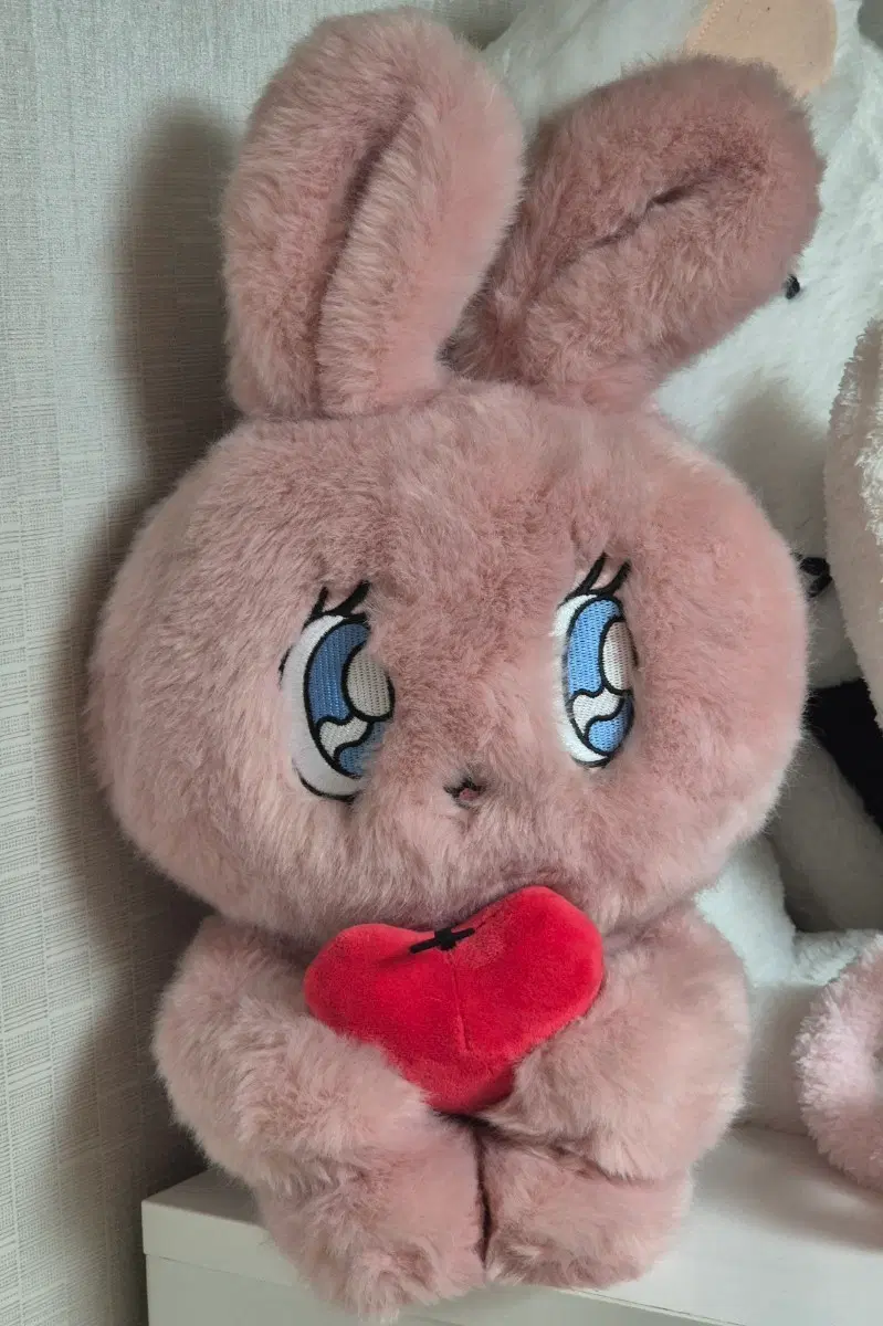 츄 에스더러브스유 콜라보 체리 하트 인형