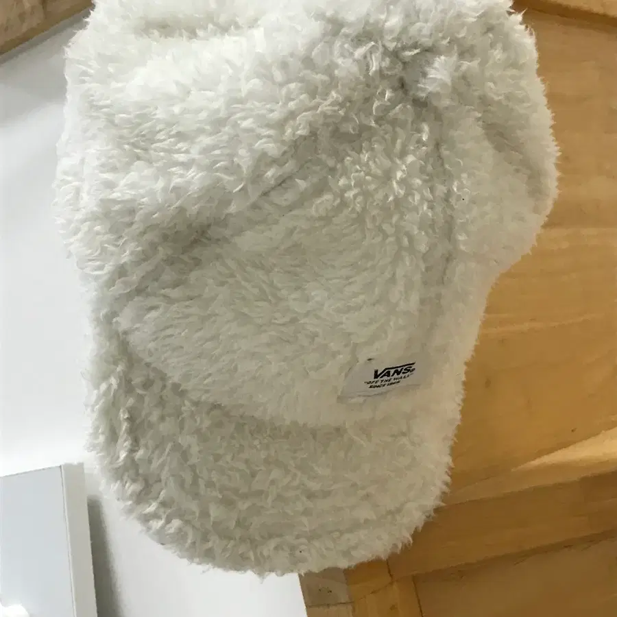 반스 VANS 털 모자 화이트