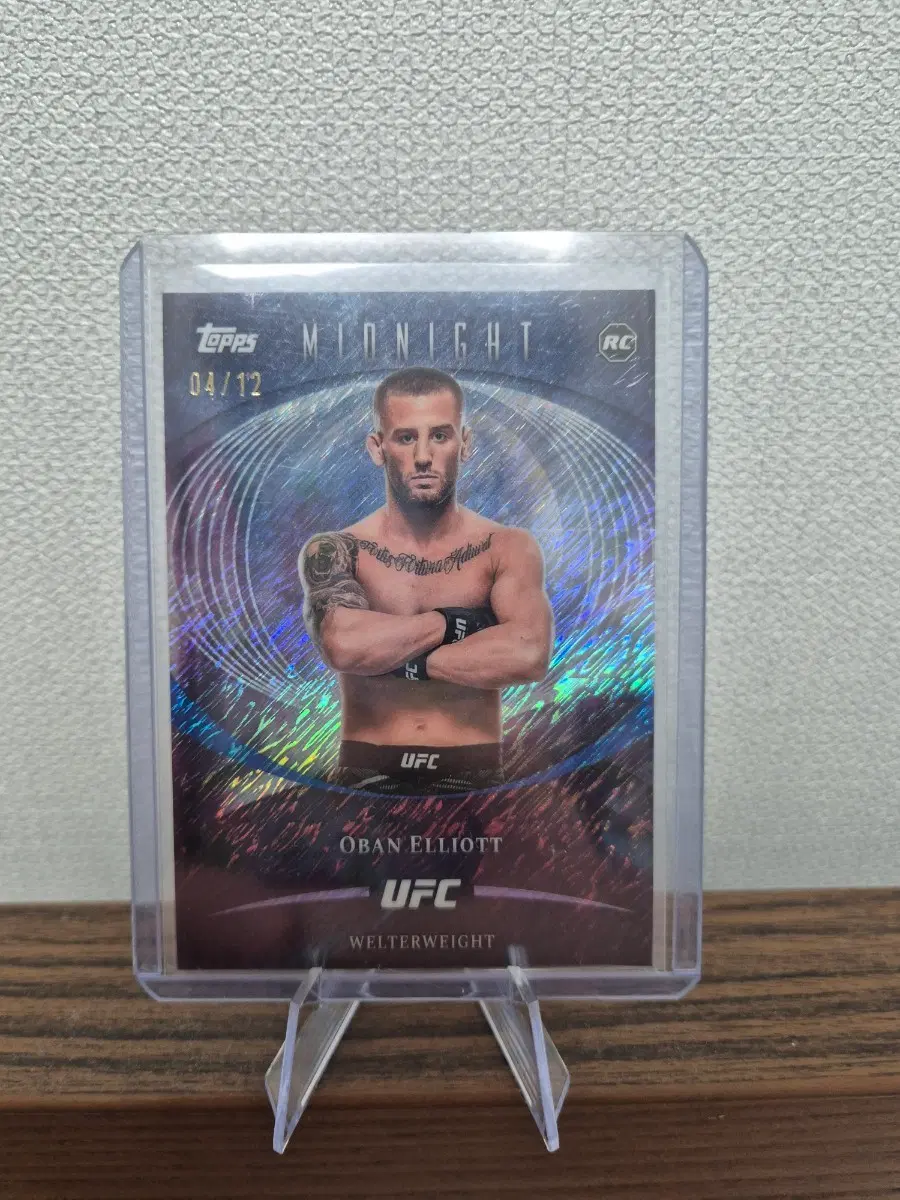 UFC 오반 엘리엇 12한정 미드나잇 루키 카드