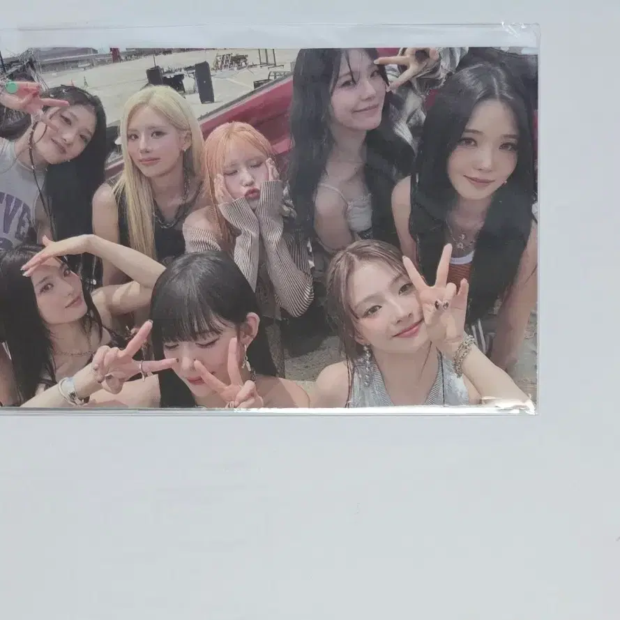 프로미스나인 위버스샵 단체사진 구매특전 슈퍼소닉