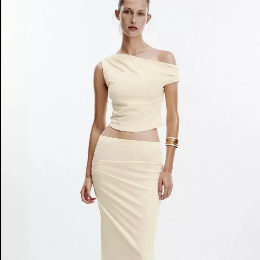 (새상품) ZARA 자라 언밸런스 탑