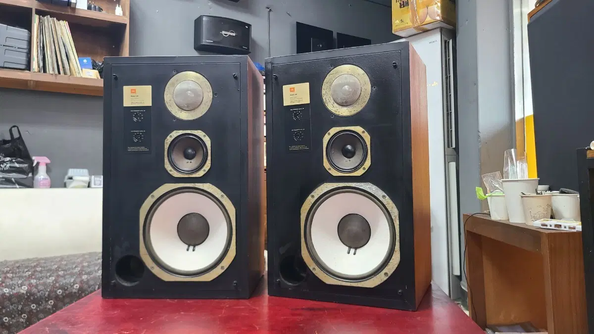 JBL L96
