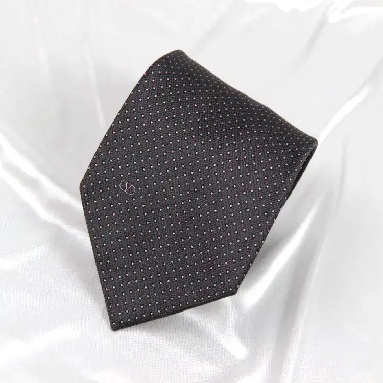 발렌티노 가라바니 9.8cm S등급 이태리 클래식 명품넥타이