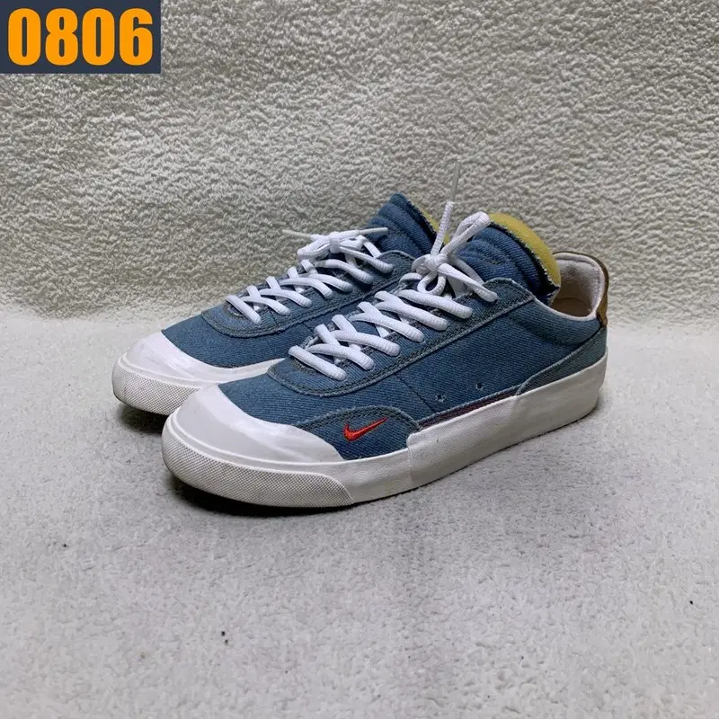 250 NIKE 나이키 드롭타입 스니커즈