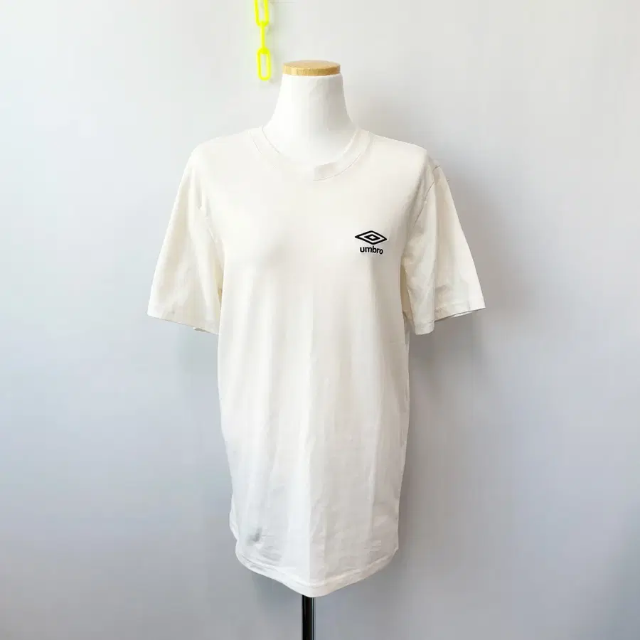 엄브로 2021 여성캐주얼반팔 L