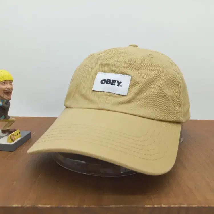 오베이 OBEY 오리지널 로고 오가닉 코튼 스케이트 볼캡 모자 베이지