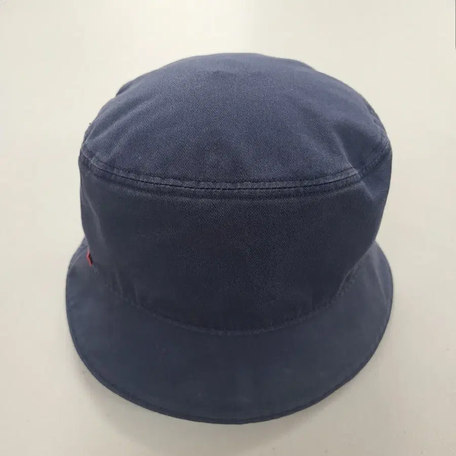 프라다 버킷햇 XL