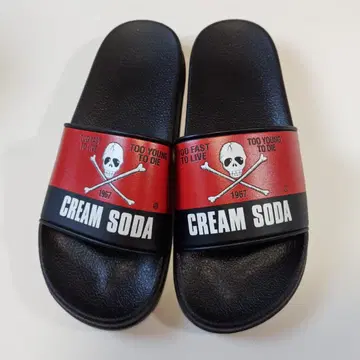 [ 새상품 ] 핑크 드래곤 / Cream Soda 해골 샌들 (28cm)