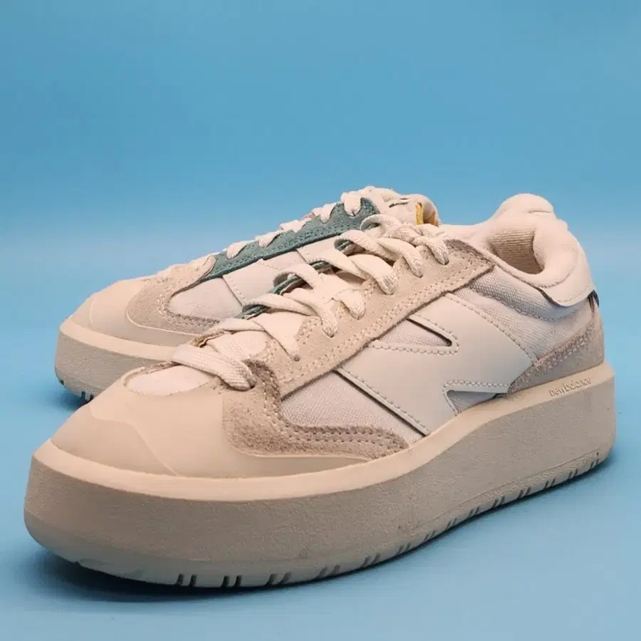 aa 뉴발란스 CT302 여성스니커즈235