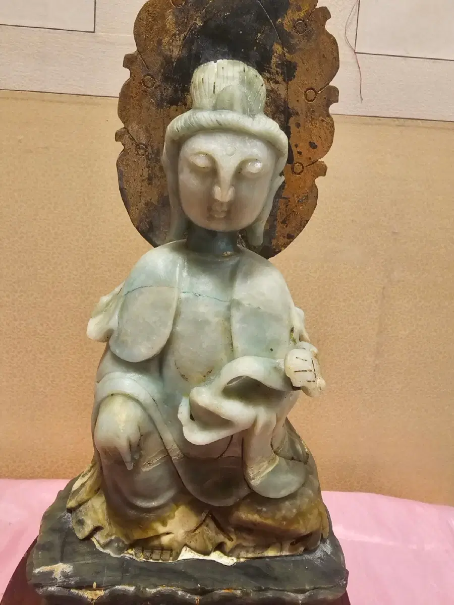 비취옥 관세음 보살상.