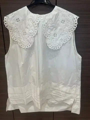 마차트 레이스 칼라 블라우스 화이트