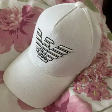 EMPORIO ARMANI 캡 화이트
