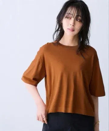 새상품 택 니센 아이스크림 프리미엄 크롭 기장 5부 소매 니트 접촉 냉감 카멜