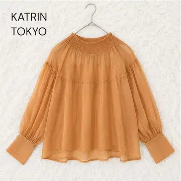 KATRIN TOKYO 시어 블라우스 긴팔 셔링 하이넥