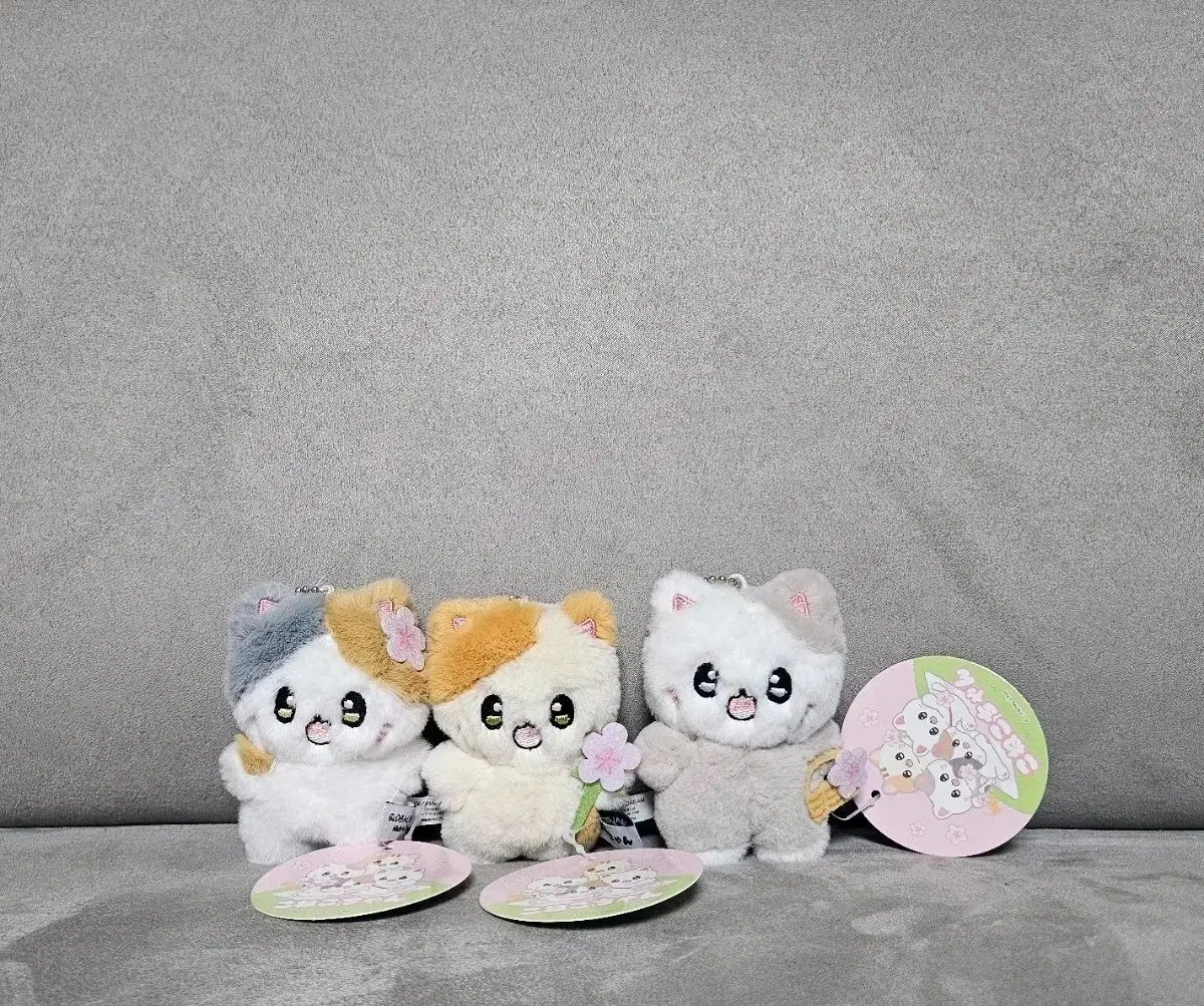벚꽃나들이 코네코짱 치즈 8cm 키링 인형