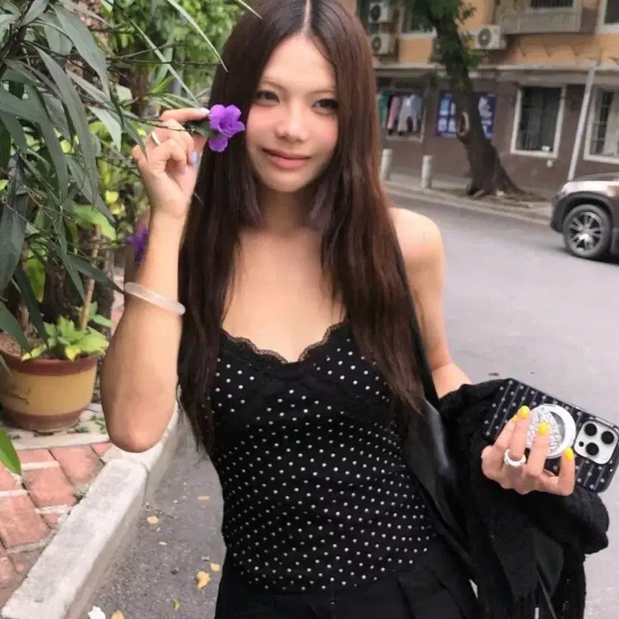 땡땡이 레이스 나시