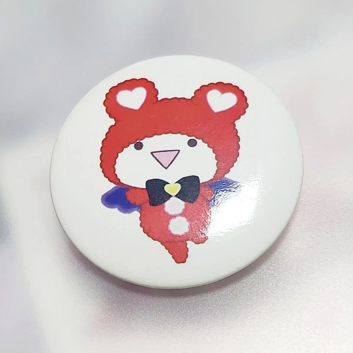 프리파라 매니저 빨간 곰 캔뱃지