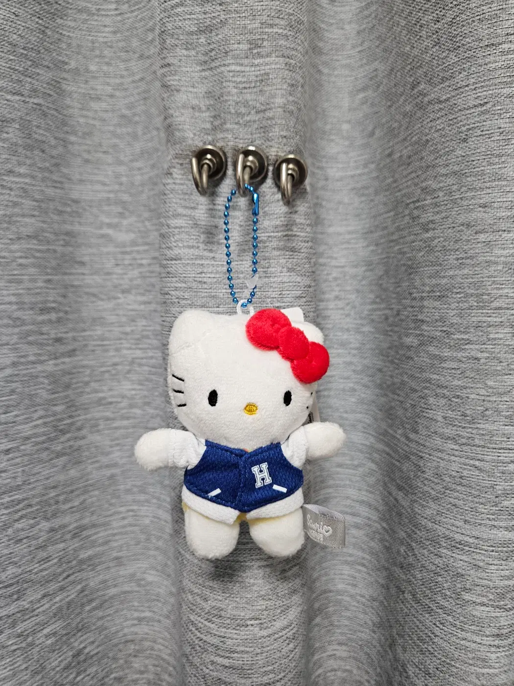 정품 산리오 키티 캠퍼스 키링