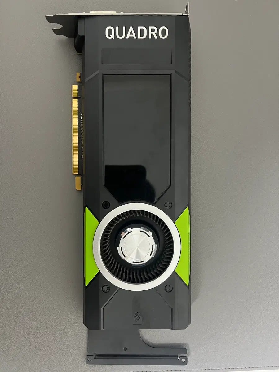 엔비디아 쿼드로 P5000 그래픽카드 팝니다