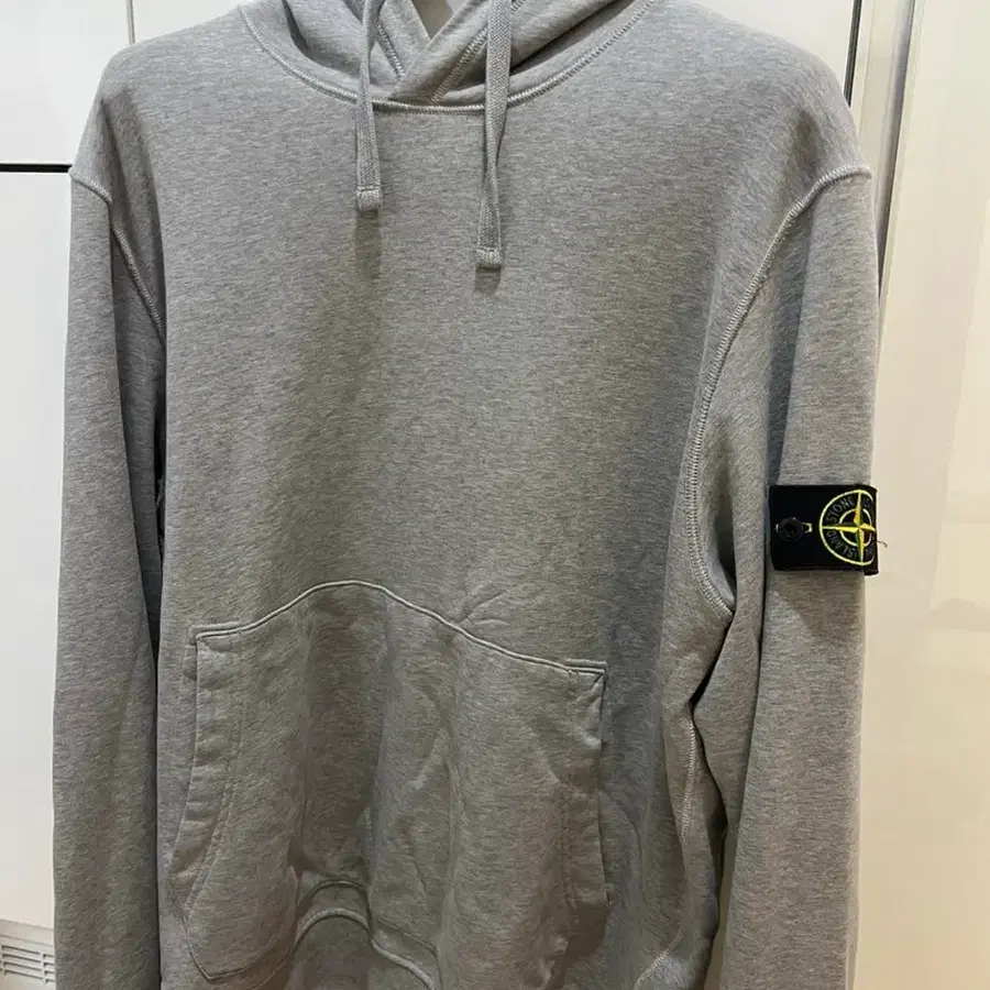 스톤아일랜드 그레이 후드티 2xl (새상품급)