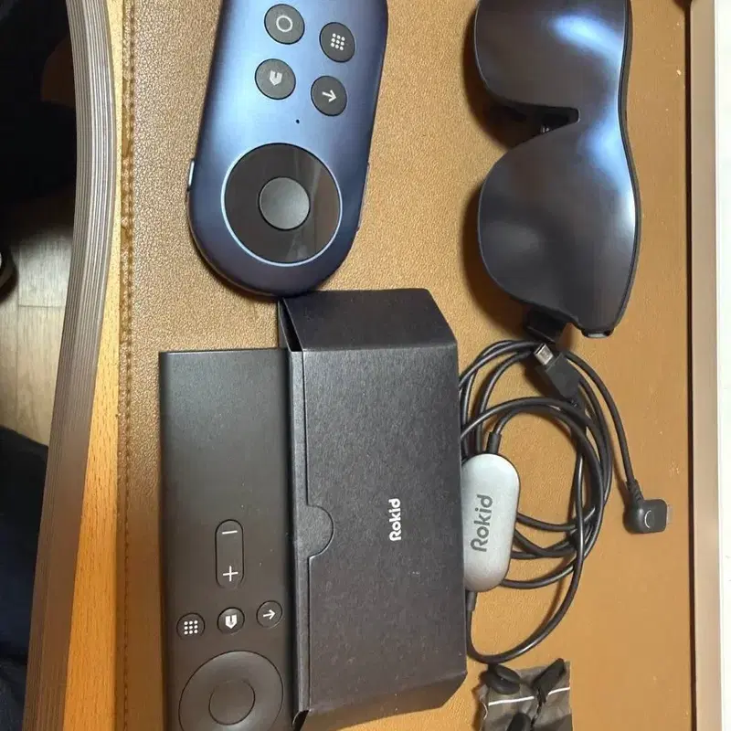 로키드 맥스 AR 글래스 팝니다.