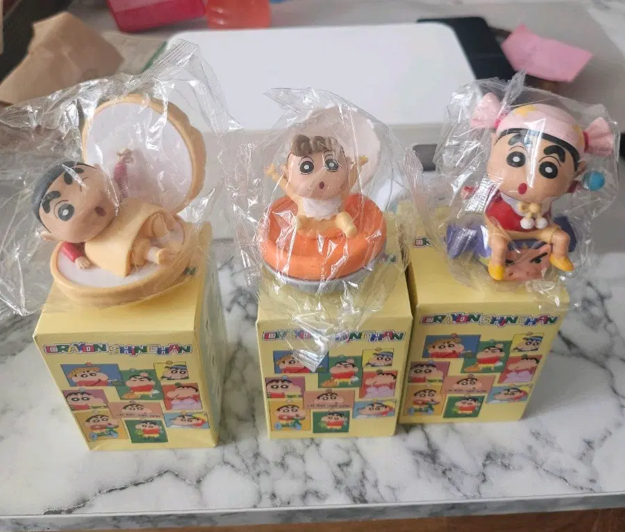 .짱구는못말려 피규어 3종 일괄