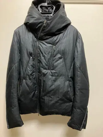 카즈유키 쿠마가이 다운 후드 자켓