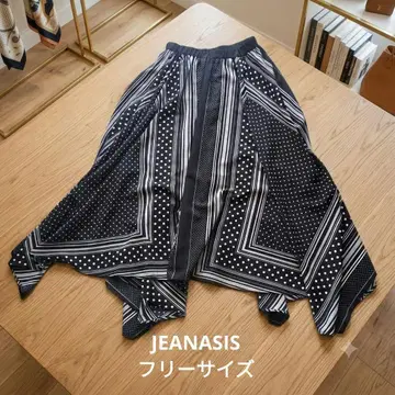 JEANASIS 지나시스 비대칭 스커트 도트 전체 밴딩