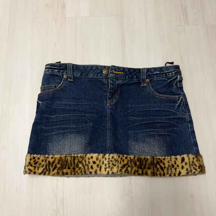 일본 빈티지 갸루 호피 데님 스커트