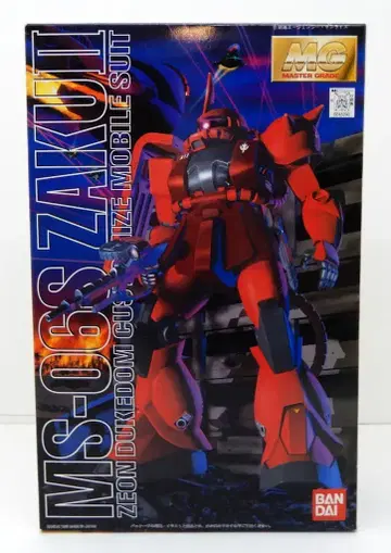 반다이 MG 1/100 기동전사 건담 MS06-S 자쿠 II