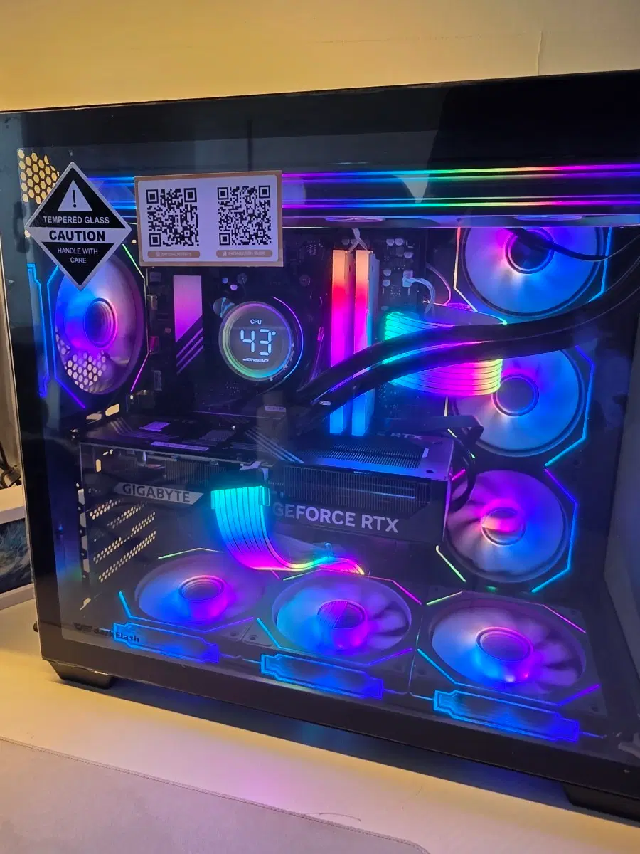 라이젠7 9800X3D RTX4080 본체 팝니다