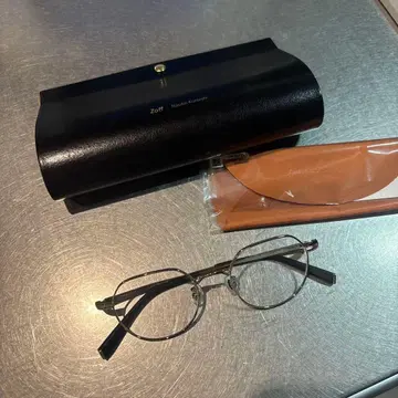 Zoff 나오코 쿠로이시 콜라보 안경
