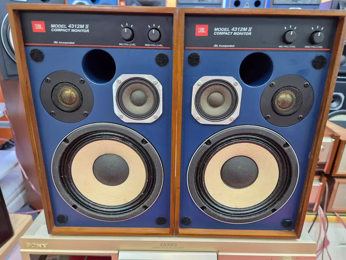 /JBL-4312M2스피커/민트급