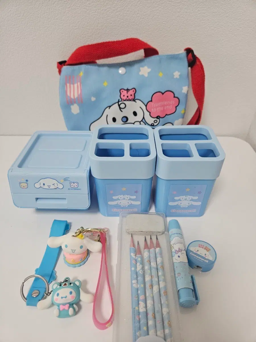 시나모롤 학용품
