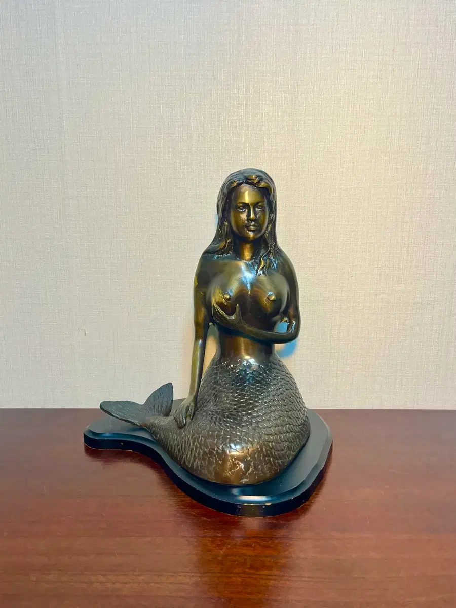동브론즈 설선오 작가 작품 (인어의 기다림/34cm)