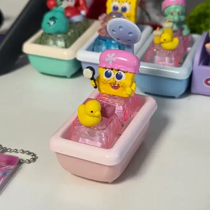 스폰지밥 시크릿 키캡키링