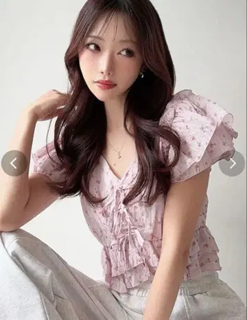 리젝시 플라워 크롭 프릴 블라우스