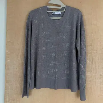 ZARA 스터드 장식 긴팔 티셔츠 그레이 S