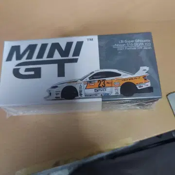 MINI GT LB-Super Silhouette Nissan S15