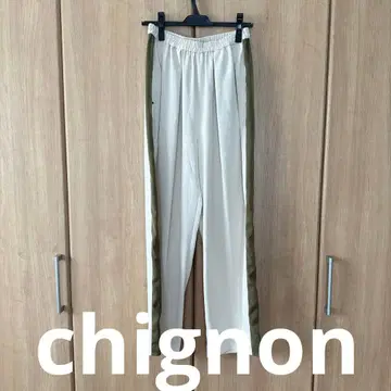 새상품급 chignon 와이드 사이드 라인 팬츠 허리밴딩 프리 사이즈