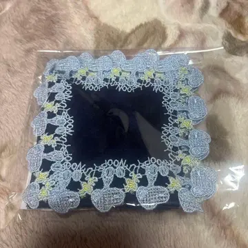 미개봉 새상품 근자와 레이스 스누피 손수건 네이비