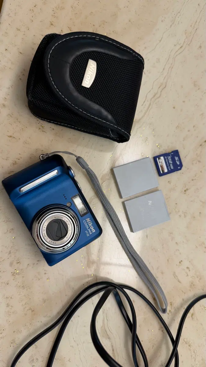 [최상] 니콘 쿨픽스 p2 레어템 블루+케이스 Nikon Coolpix P2
