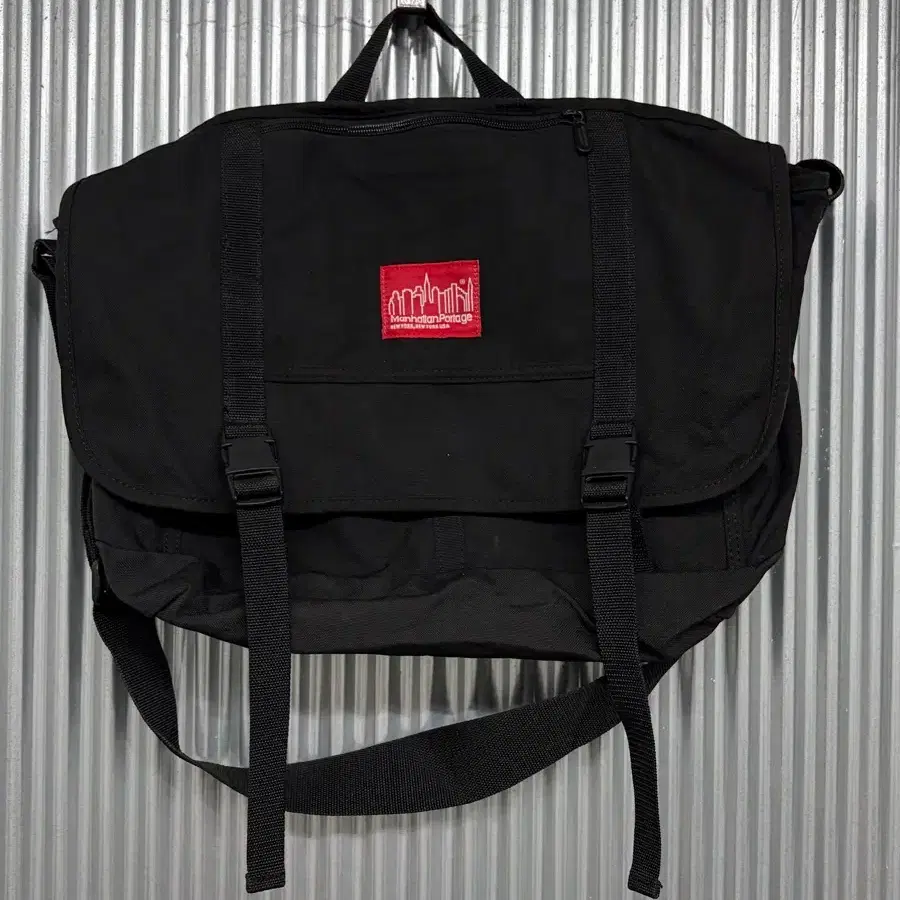 [FREE] 맨하탄포티지 Manhattan Portage 코듀라 메신저백 블랙 크로스백 5.9